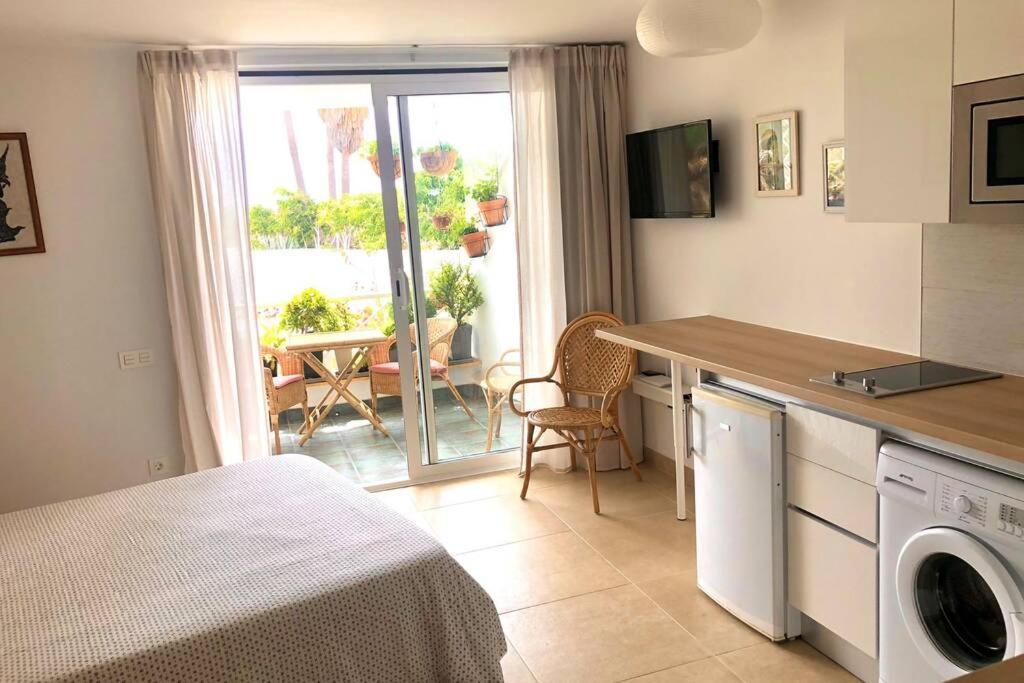 Modern & Spacious Studio Isla, Puerto Del Carmen Tias Exterior photo